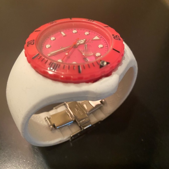 TOY Watch - Picture 2 of 3
